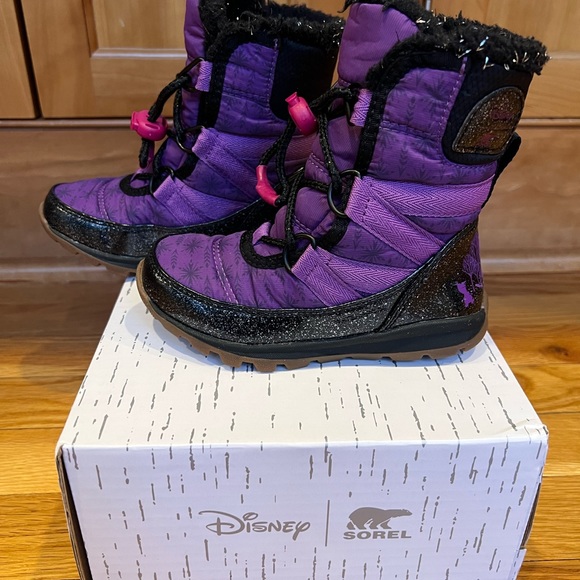 Sorel Whitney X Disney boot - Picture 3 of 6